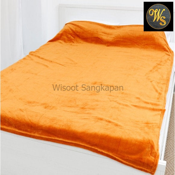 ผ้าห่มพระสงฆ์ สีพระราช ขนาด 60 x 80 นิ้ว 5 ฟุต ผืนละ